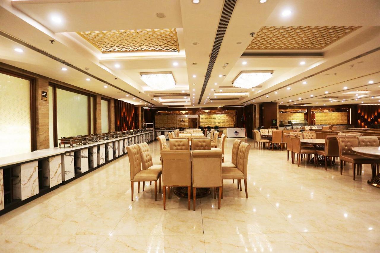 Capital O Green Palms Near Jhilmil Metro Station Hotel New Delhi Exterior foto